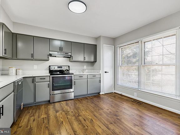 4th image of 15056 Silver Leaf Ct