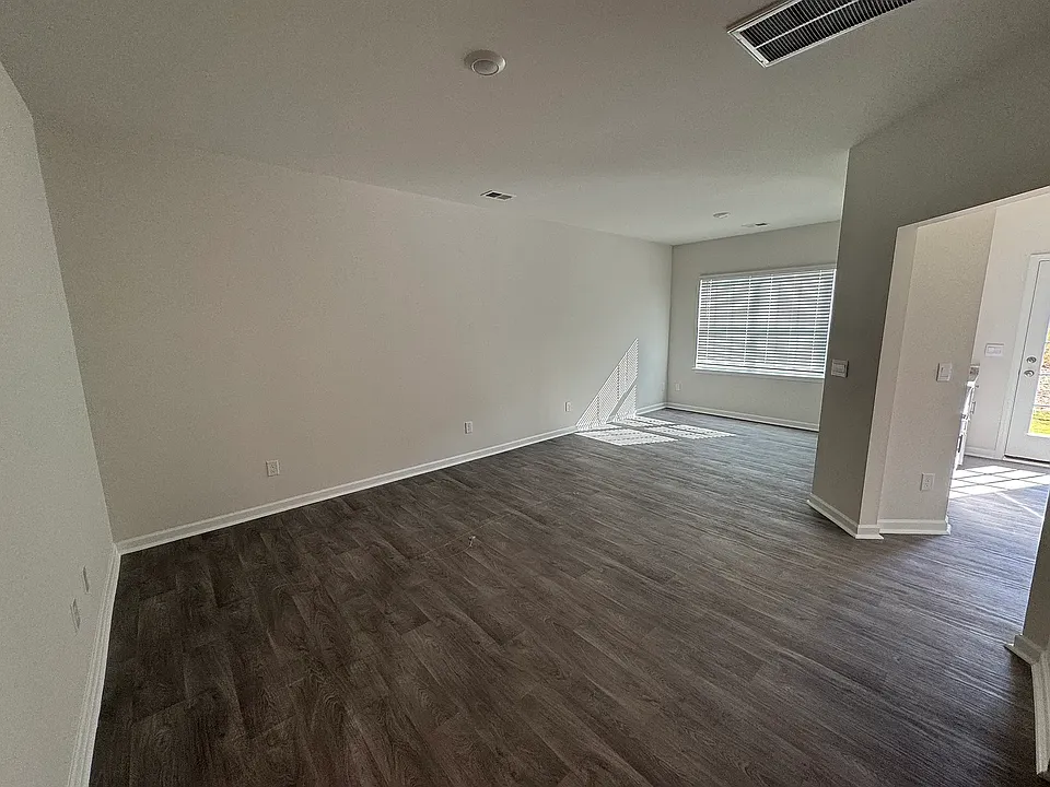 1298 Amberview Ln