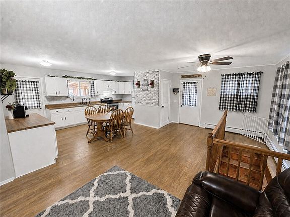 5th image of 3188 Williamson Rd