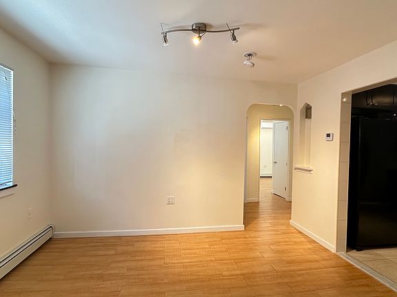 4th image of 47-35 160th St Floor 1