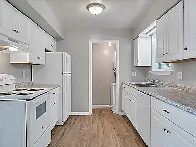 3435 Garden City Blvd SE #1 — Photo 9