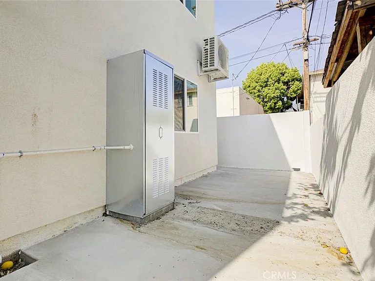 1070 Allen Ave #D — Photo 21