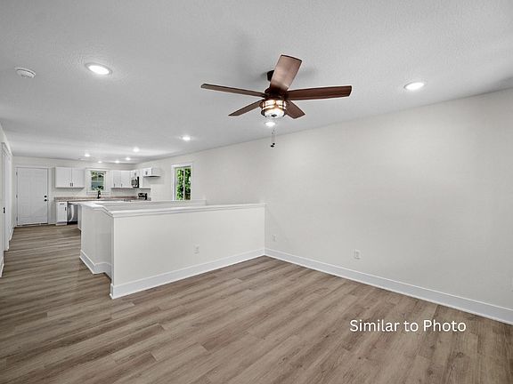 3rd image of 2532 Onawa St