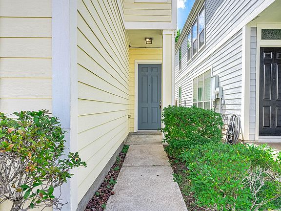3rd image of 14923 Atmore Place Dr