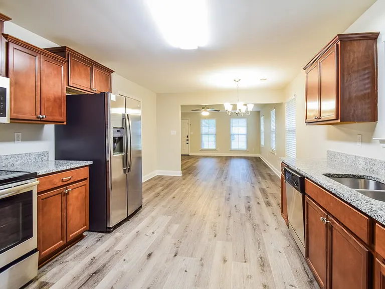 3257 E Hartland Dr — Photo 8