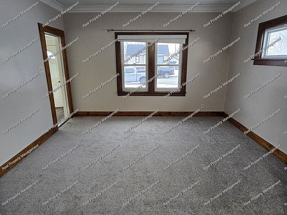 5th image of 6854 California Ave