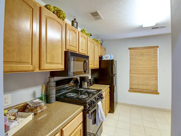 Stoneridge Apartment Homes — Photo 20