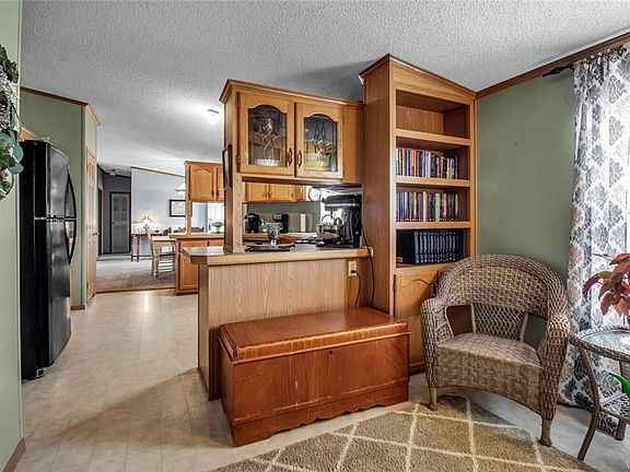 3rd image of 1425 Village Park Dr