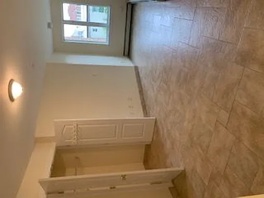 Rented by Ferson Associates LLC | media 52