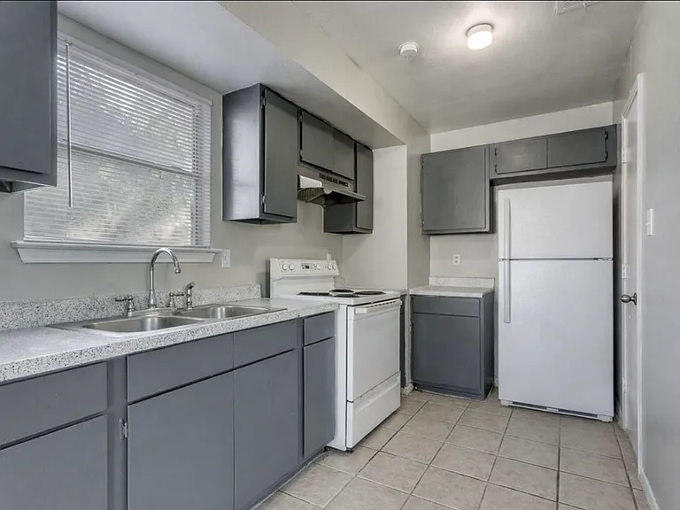 7575 Windsor Oaks #7575 — Photo 7