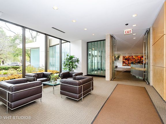 3rd image of 2800 N Lake Shore Dr APT 1114