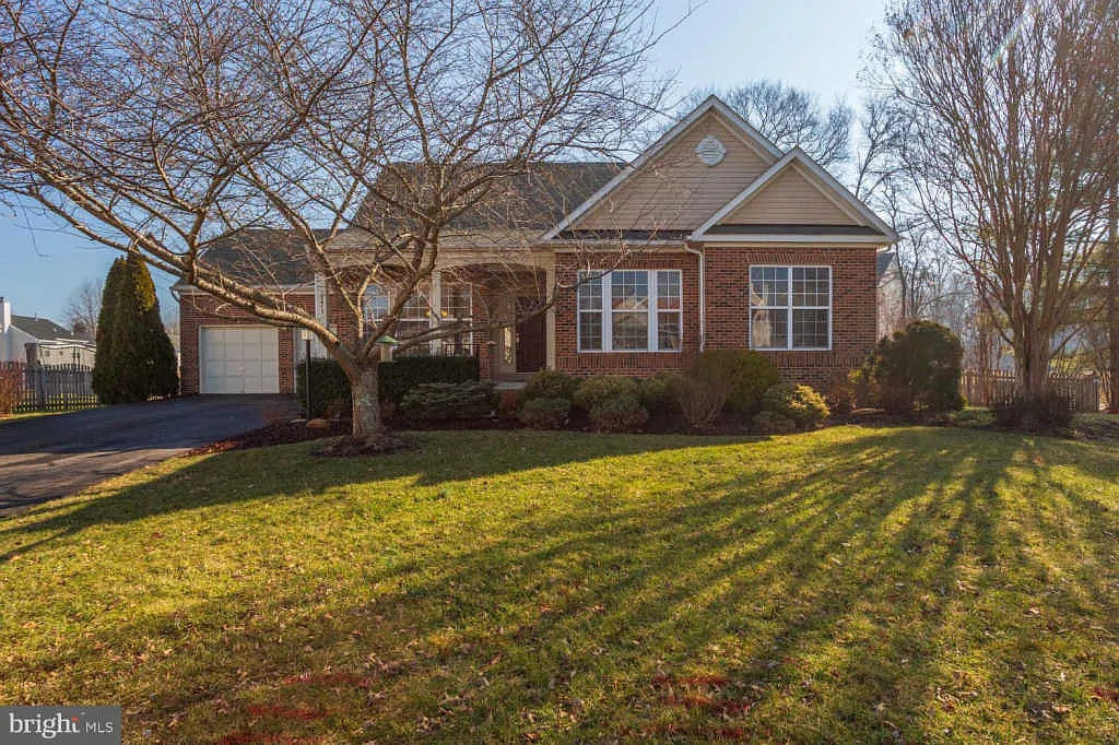 10475 Tree Spring Ct photo 1