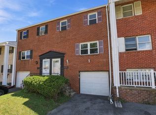 840 Hilton Dr, Lancaster, PA 17603