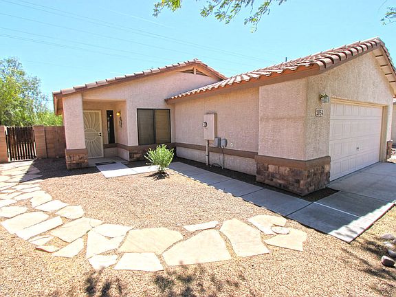 2nd image of 2954 N Mechica Ct