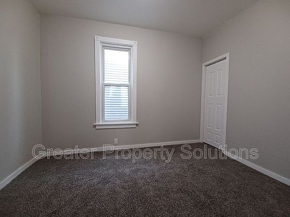 4th image of 1719 Sheridan Ave #1