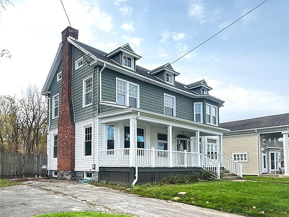 3rd image of 2505 Genesee St
