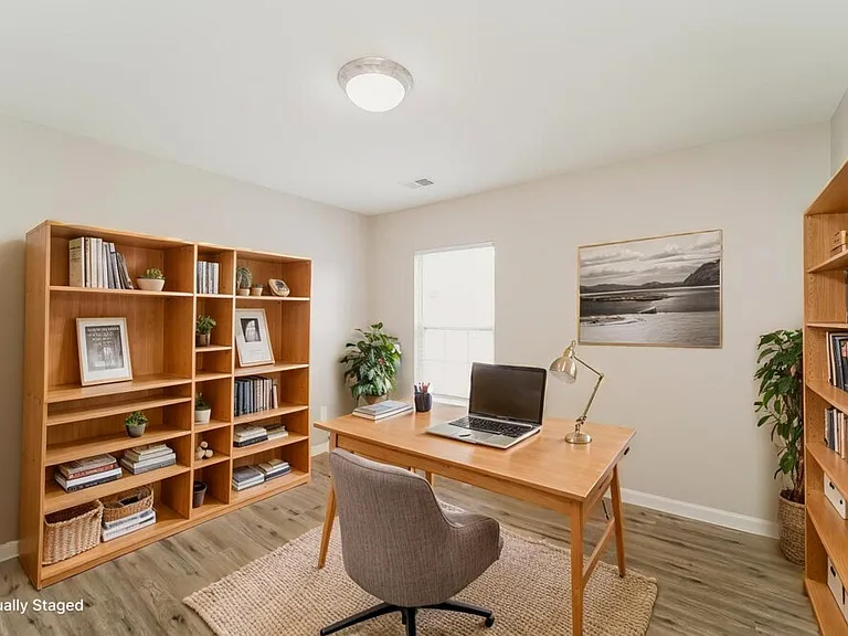 16826 Macanthra Dr — Photo 16