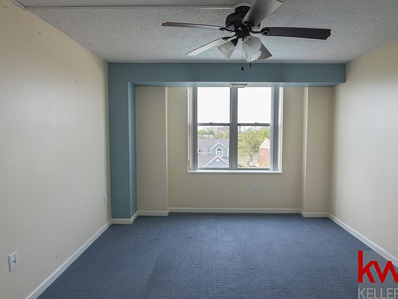 5th image of 250 E Harbortown Dr #403