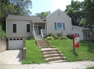 1821 C Ave NE, Cedar Rapids, IA 52402