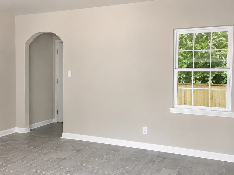 2654 Kimball Ave — Photo 3
