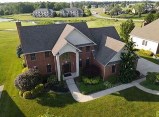 185 Homestead Dr, Columbiana, OH 44408