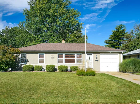 3001 N Victoria Ave, Peoria, IL 61604