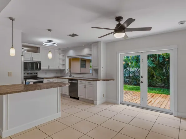 284 Allenwood Drive, Lauderdale By The Sea, FL 33308
