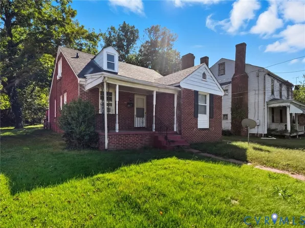 120 New St, Petersburg, VA 23803