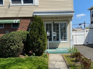 4609 217th St, Bayside, NY 11361