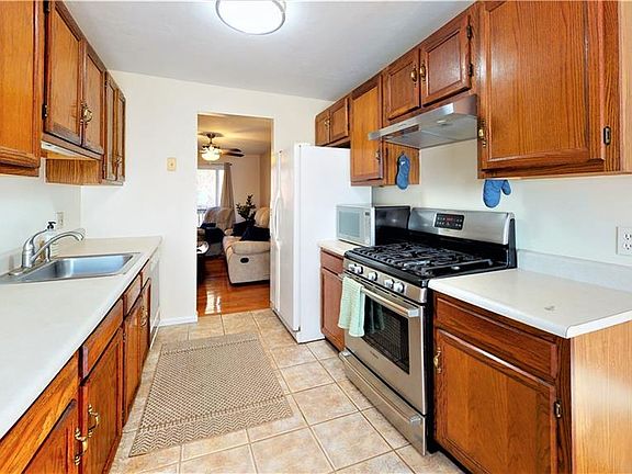 3rd image of 200 Heroux Blvd Unit 1406