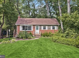423 Beach Dr, Annapolis, MD 21403