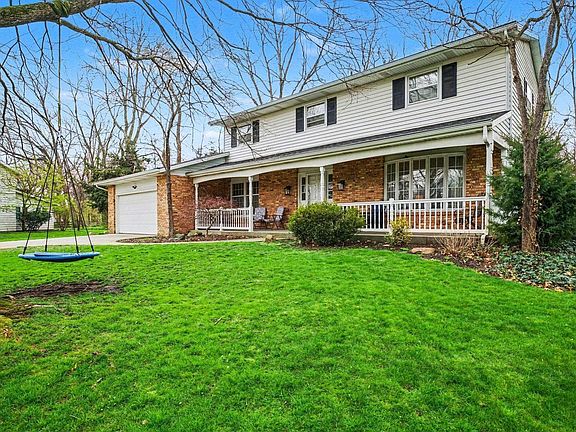 2nd image of 1207 Briarwood Dr