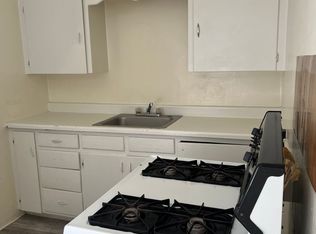 8915 Central Ave NE #3, Albuquerque, NM 87108