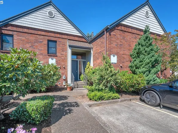 14819 NE Sacramento St Unit 106, Portland, OR 97230
