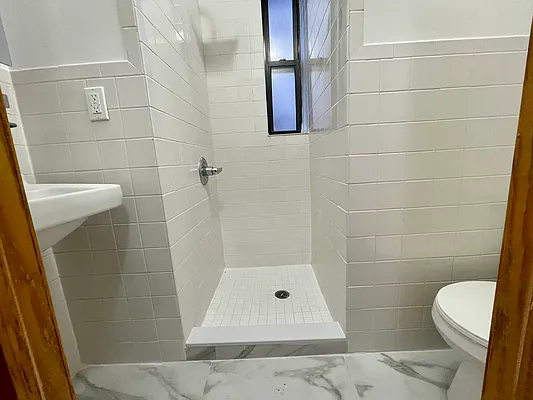 Rented by J PRESTON AND ASSOCIATES INC | media 15