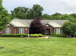 102 Oak Tree Ct, Troy, MO 63379