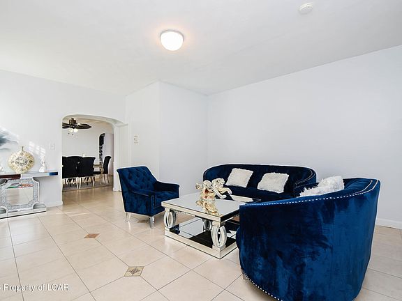 5th image of 449 W 20th St