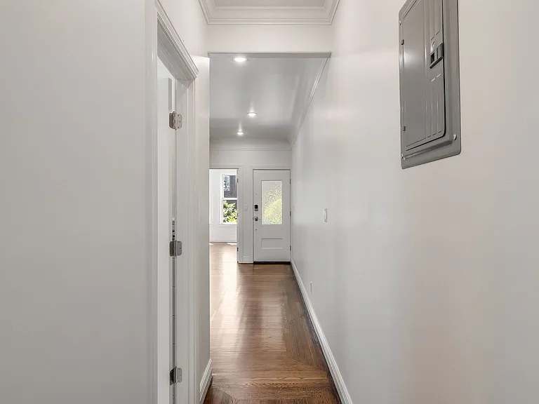 412-416 Broderick Street — Photo 13