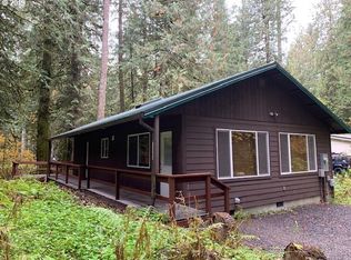 24965 E Hillview Dr, Rhododendron, OR 97049