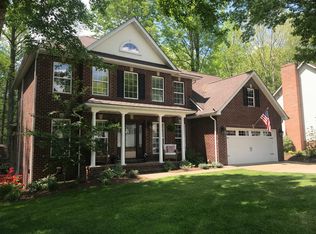 1111 Olde Pine Dr, Hurricane, WV 25526