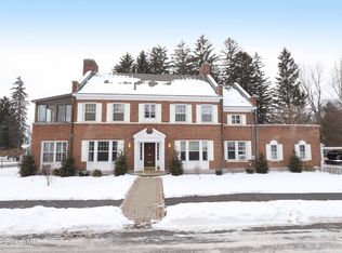 71 Pinewoods Ave, Troy, NY 12180