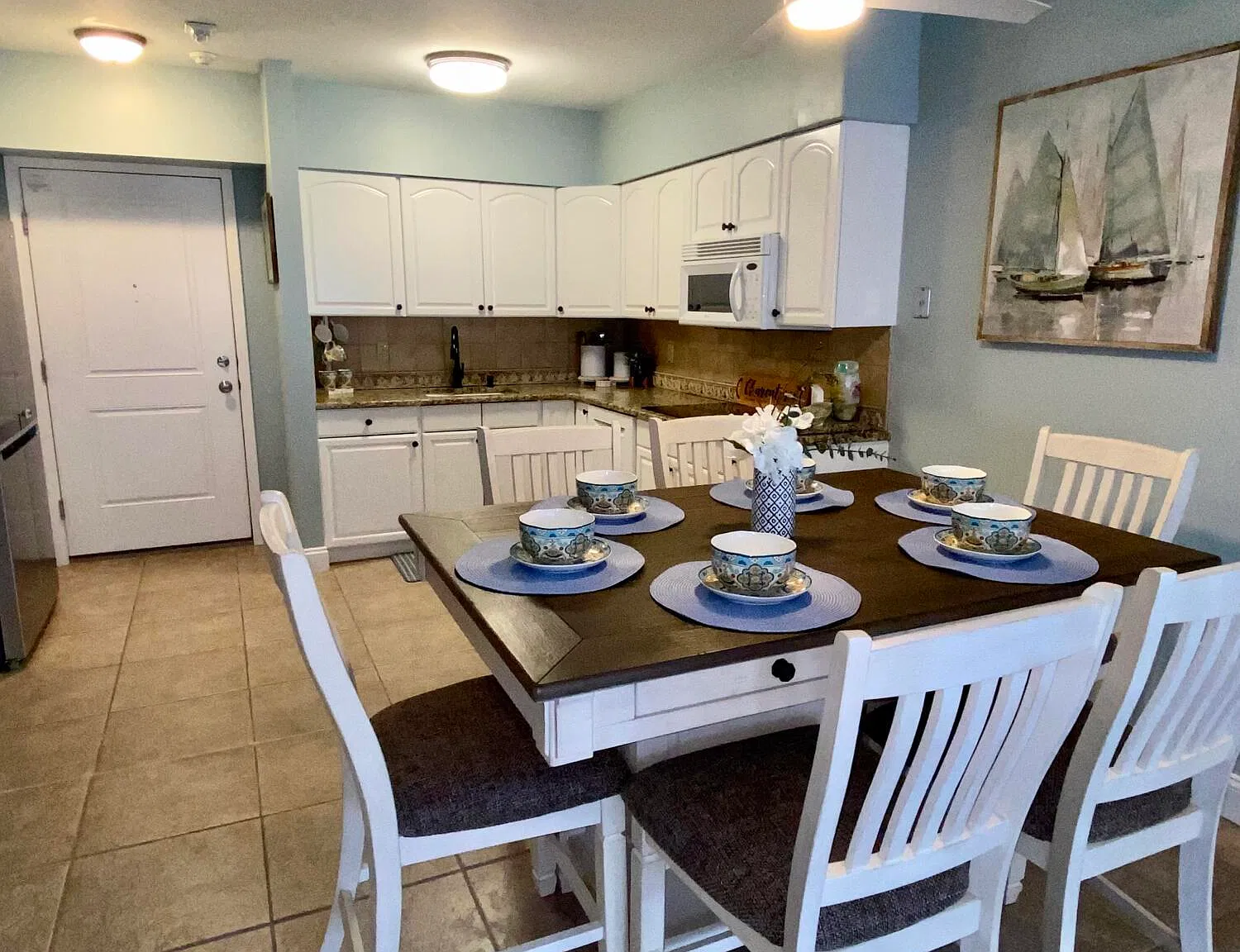 2 bed, 1767 sqft, $2,200 — Photo 3