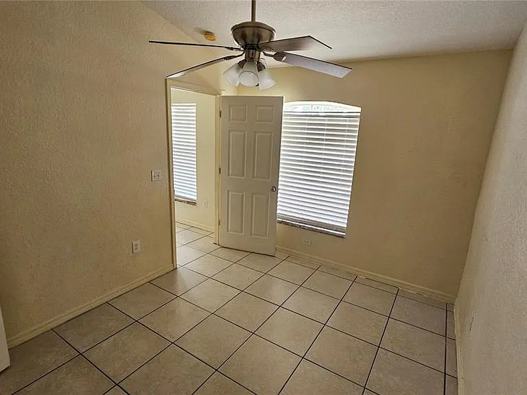 711 Lake Jessie Dr — Photo 11