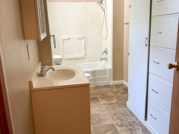 5th image of 173 Northmoreland Ave