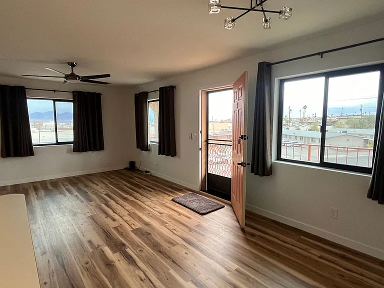 1957 Mesquite Ave #51 — Photo 5