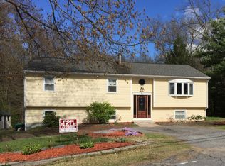 8 Woodruff Rd, Clinton, MA 01510