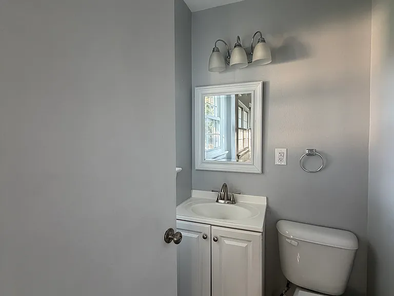 780 Kostka Ln — Photo 6