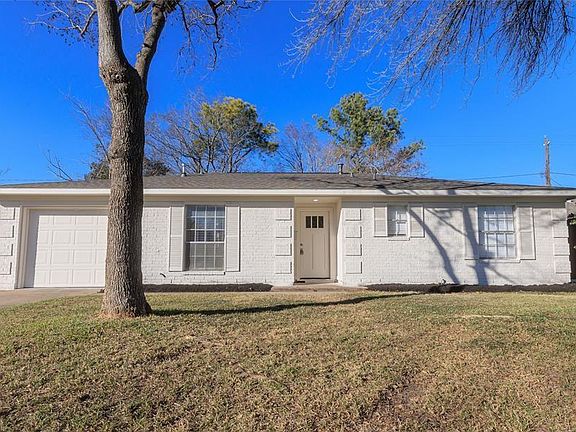2nd image of 1106 Twin Falls Rd
