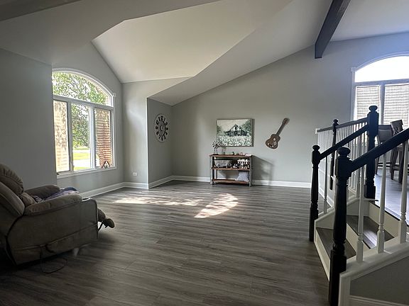 3rd image of 790 Eastwind Dr