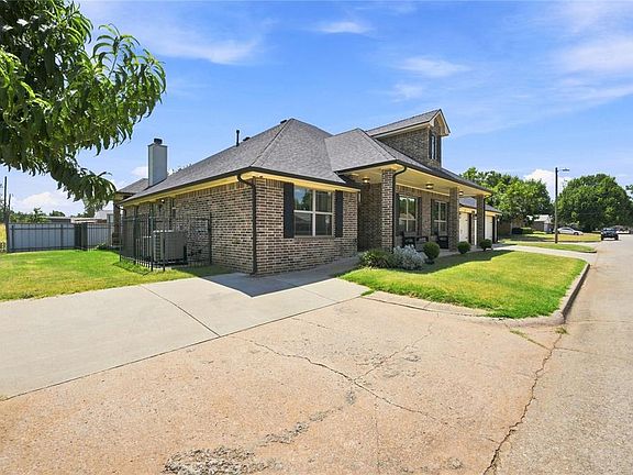 3rd image of 600 Del Haven Dr